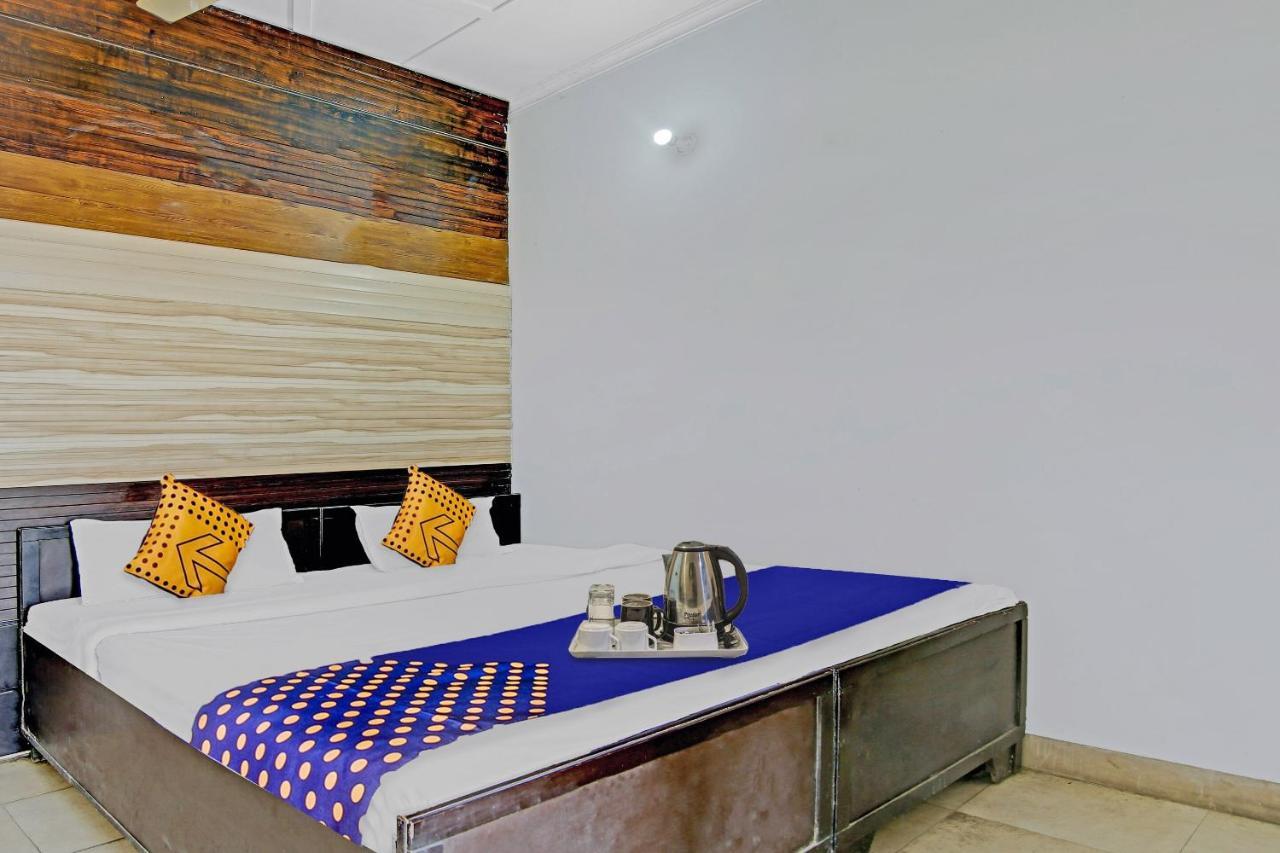 Spot On Shree Naman Guest House Sonipat Esterno foto