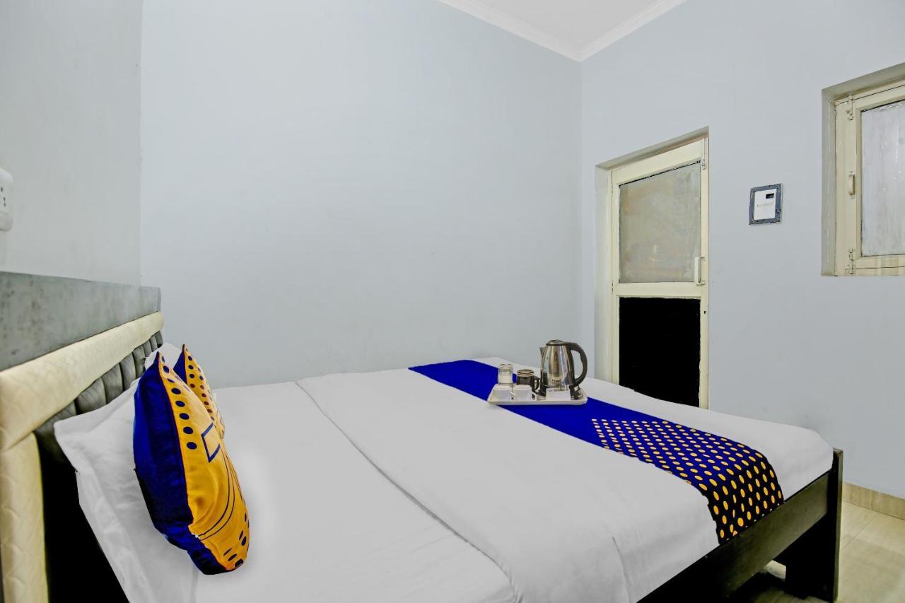 Spot On Shree Naman Guest House Sonipat Esterno foto