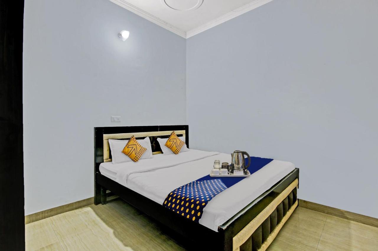 Spot On Shree Naman Guest House Sonipat Esterno foto