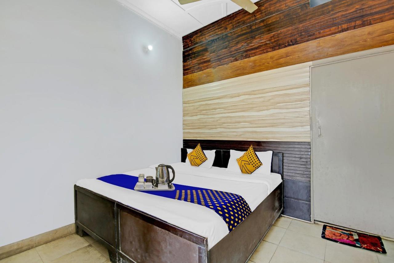 Spot On Shree Naman Guest House Sonipat Esterno foto
